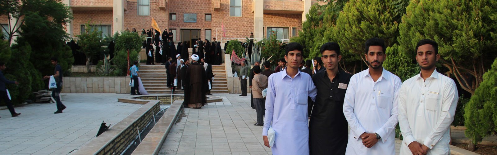 The University of Religions and Denominations accepts students among Sunni clergymen.